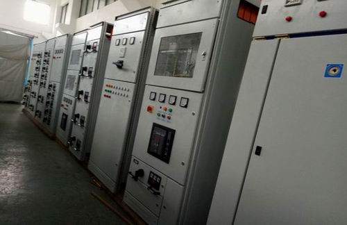 乌拉特中电控箱